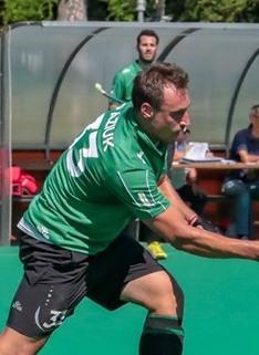 L’Amsicora al comando della A1 di hockey prato