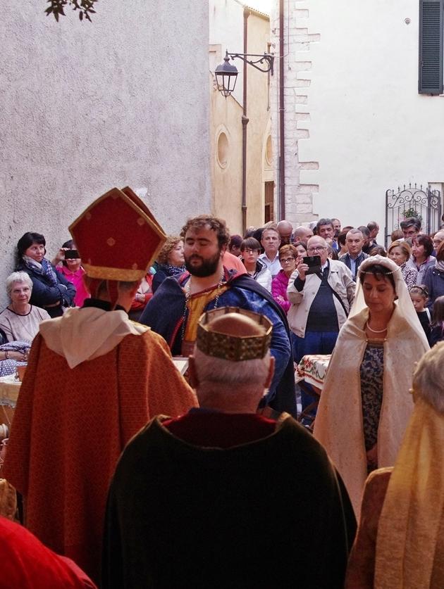 Rievocato in piazza lo sposalizio tra Corrado Malaspina e Urica 