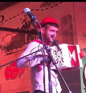 Organettista 29enne fa il pieno di consensi nei talent show