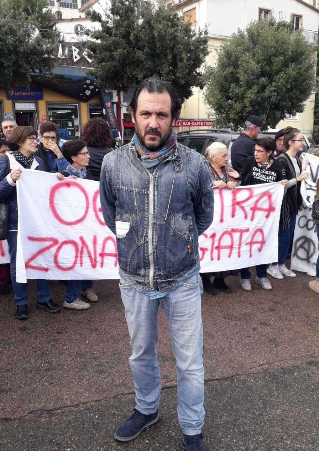 Duemila persone in piazza in difesa dell’ospedale 