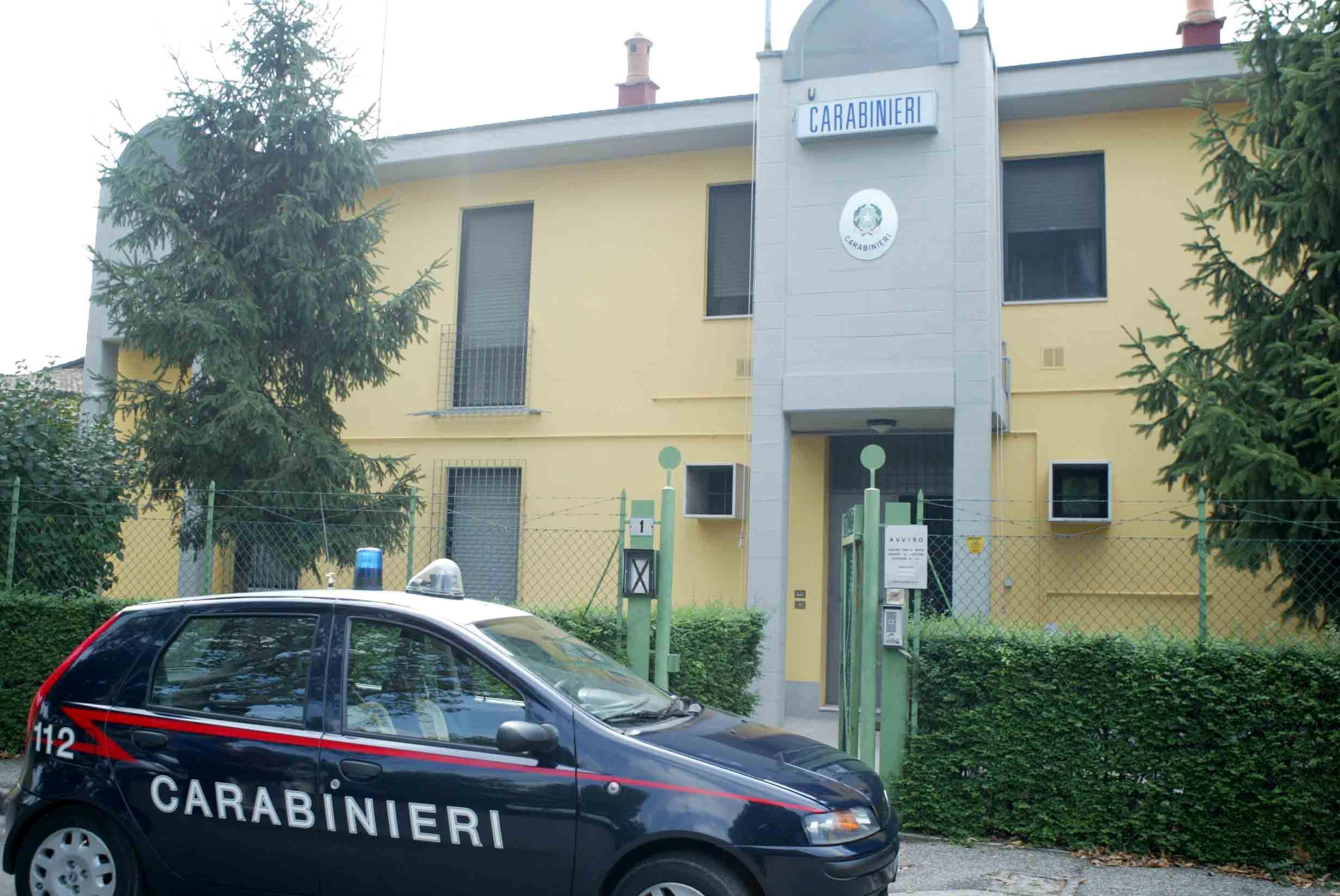 Rapina la farmacia con un coltello da cucina, preso un 40enne
