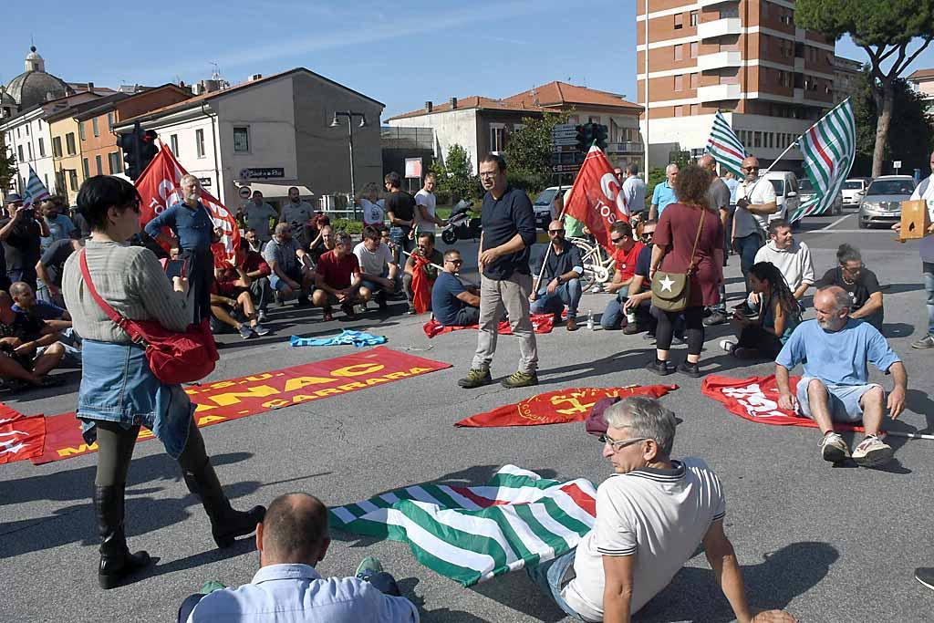 Il blocco degli operai Sanac sull'Aurelia