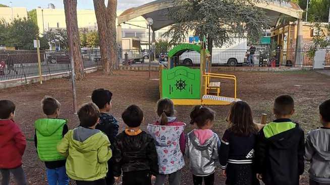 Materna di Barbanella Nel giardino spuntano nuovi giochi: per tutti