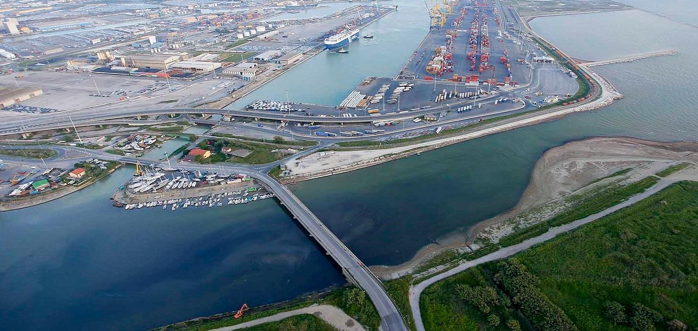 Idea Authority: nuovo ponte verso Tirrenia per salvare il porto (e far la pace con Pisa)