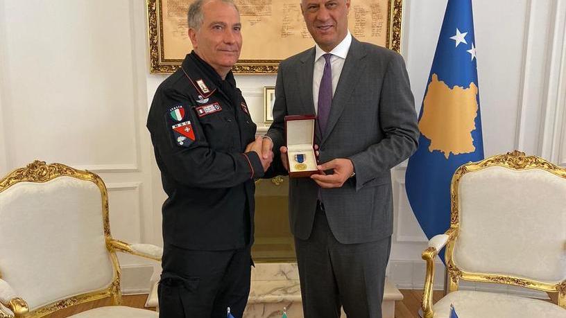 Il colonnello reggiano Ruggiero Capodivento premiato dal Kosovo 