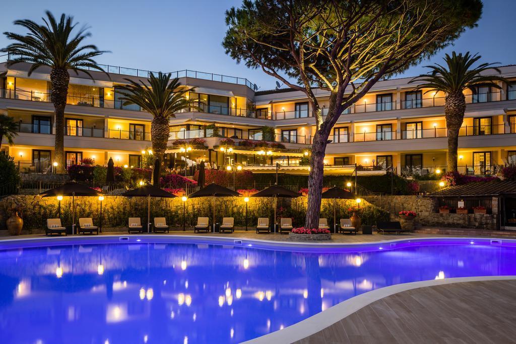 Cucina, sala e pulizie 20 posti a Punta Ala all’Hotel Baglioni 
