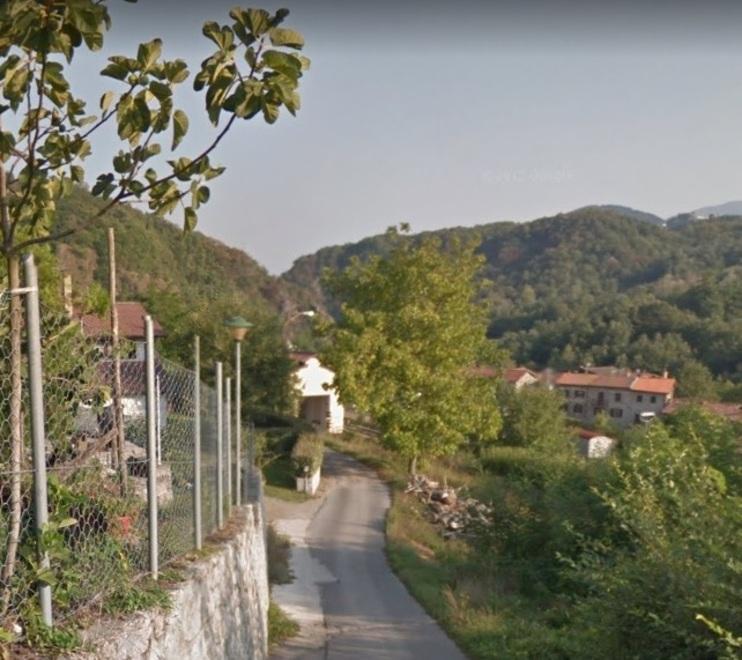 Muore uomo di 83 anni schiacciato dal trattore mentre sta tornando a casa 