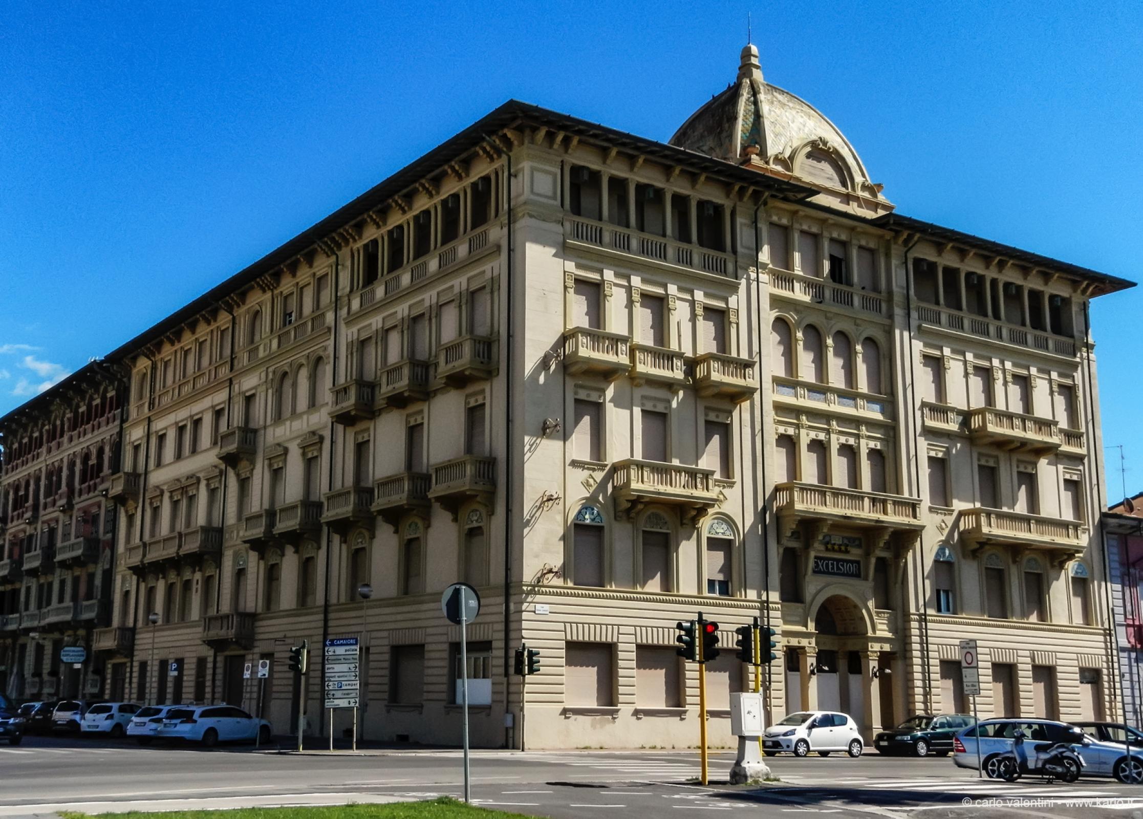 L’Excelsior rinasce: hotel 5 stelle lusso con una clientela da tutto il mondo 