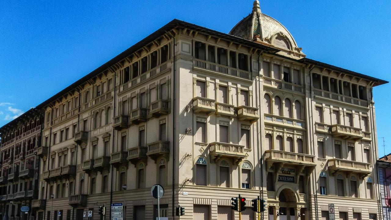 L’Excelsior rinasce: hotel 5 stelle lusso con una clientela da tutto il mondo