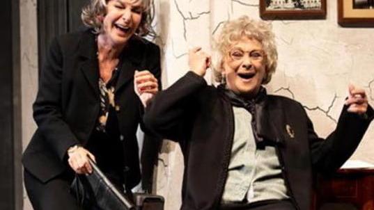 Nuovo record di abbonamenti alla rassegna teatrale 2019