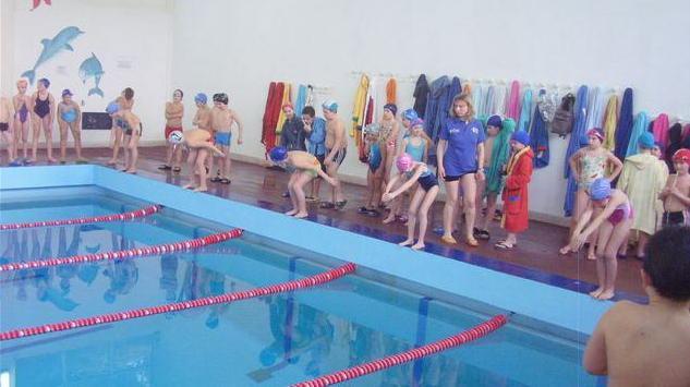 La piscina comunale è inagibile, la giunta la chiude per lavori 
