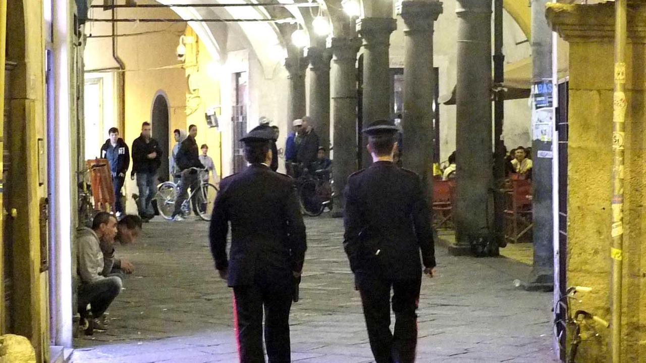 Più divise e controlli in piazza delle Vettovaglie