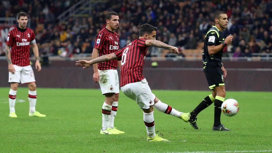 Suso regala a Pioli tre punti d’ossigeno ma il Milan è ancora l’ombra di se stesso