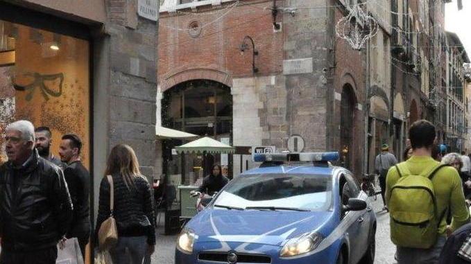Rapina ed estorsione, tre minori nei guai