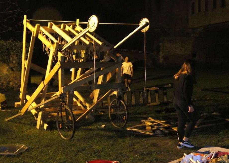 Scuola Normale affondata dai gavettoni del Sant’Anna 