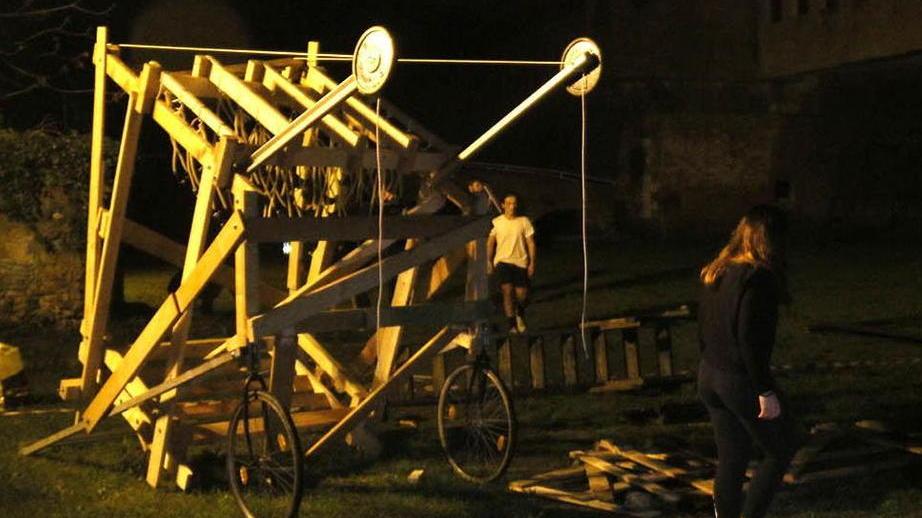 Scuola Normale affondata dai gavettoni del Sant’Anna