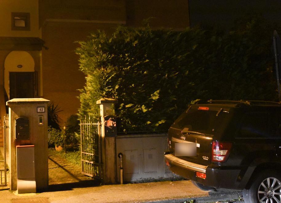 L'abitazione in via Pertini a Reggio Emilia del 64enne morto in casa per malore