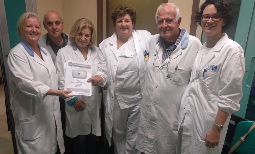 L’Avo dona un fasciatoio a Radiologia