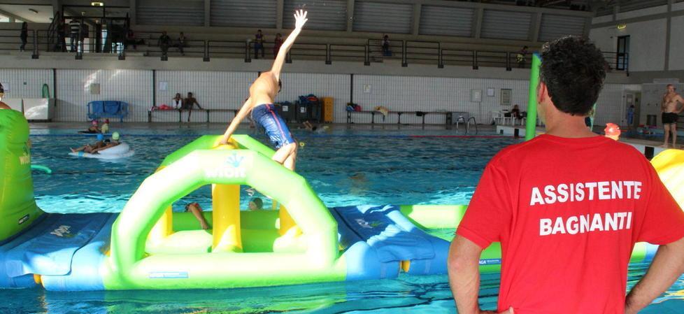 «Nuoto libero e acquagym pochi assistenti bagnanti e alcuni senza brevetto» 