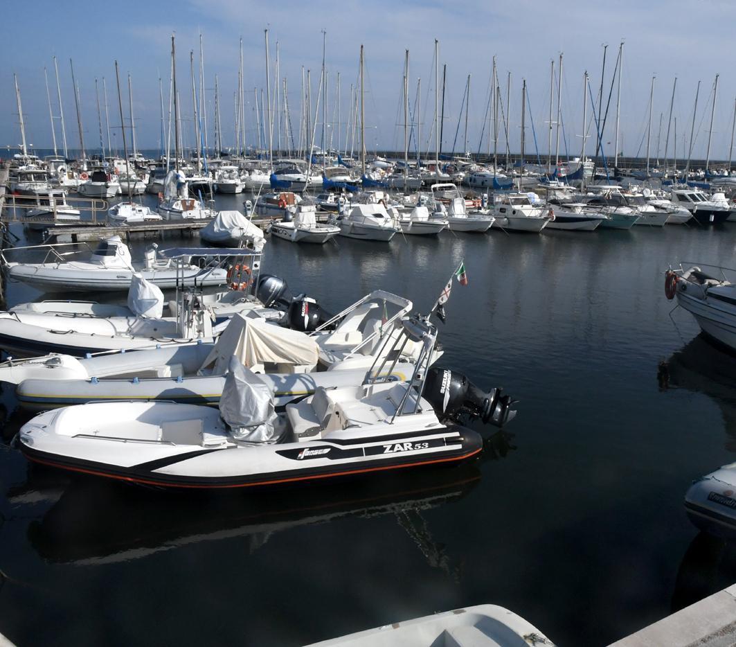 Torregrande, sulle Marine ancora buio fitto