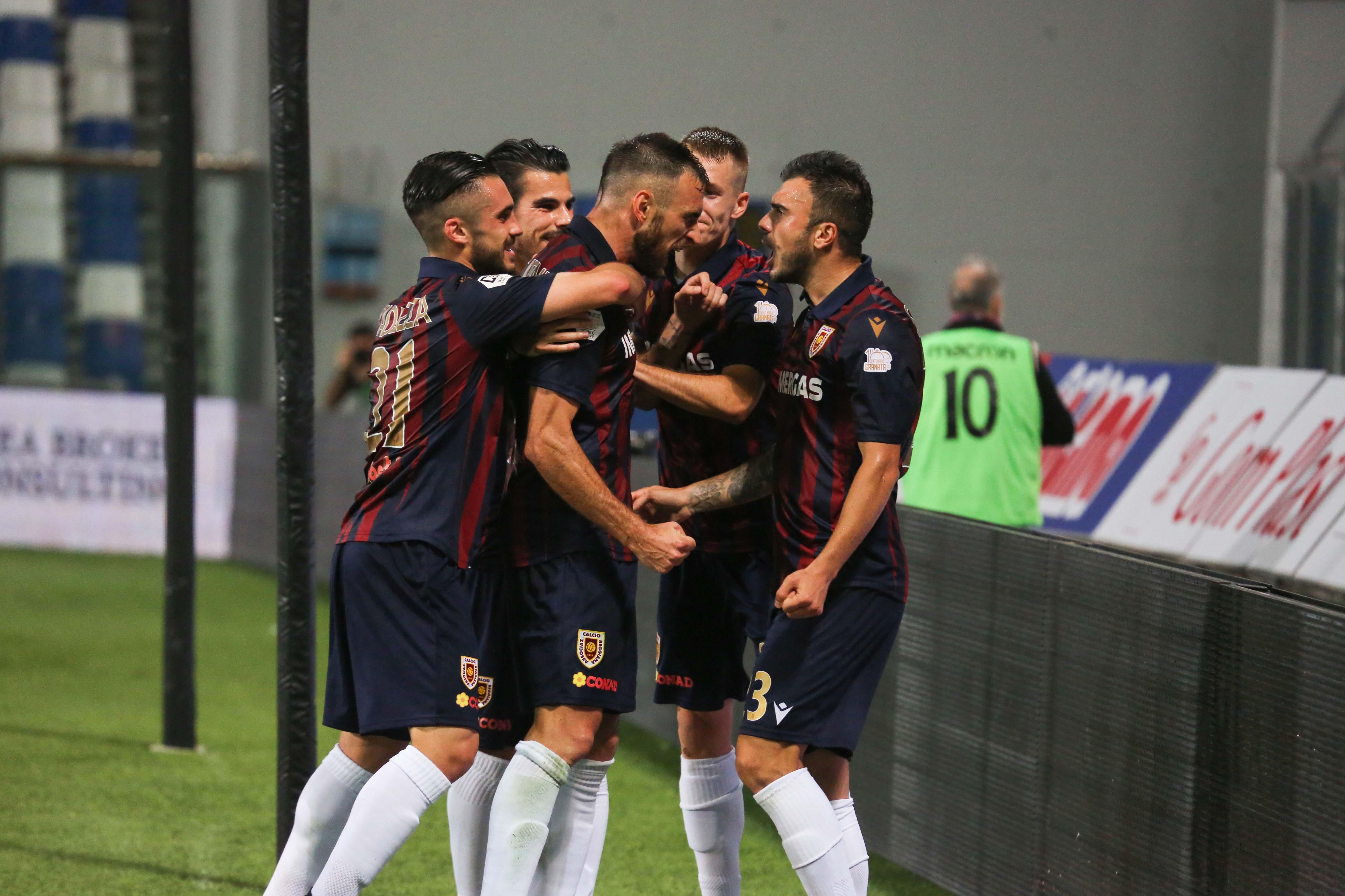 La Reggiana rimonta nel finale: Samb battuta 2-1