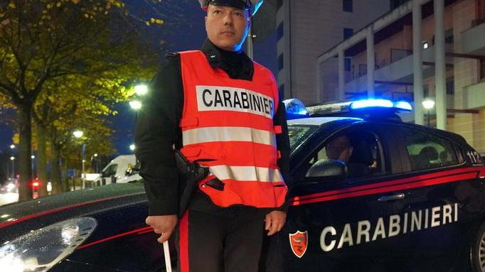 Ladri saccheggiano “Le Firme” entrando dalla porta antipanico