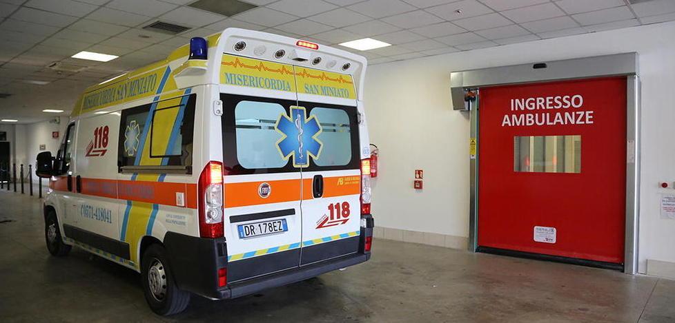 Due tunisini si prendono a botte davanti ad un pub 