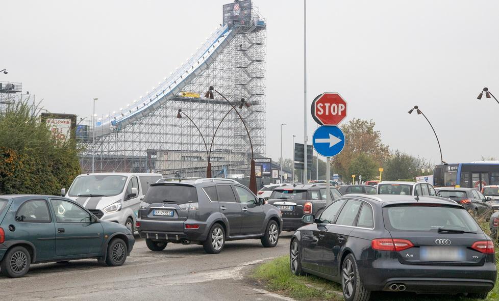 In fiera parcheggio selvaggio E Modena Nord va ancora in tilt