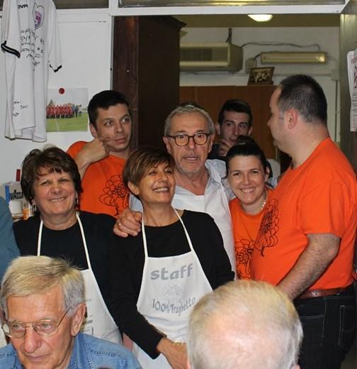 Un altro tutto esaurito per la cena della frazione