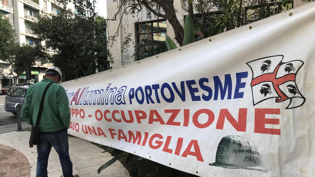 La mobilitazione a Cagliari degli operai Eurallumina