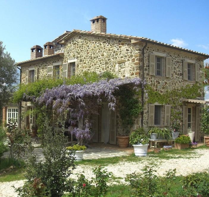Il lusso in tutta la provincia non solo a cifre da nababbi