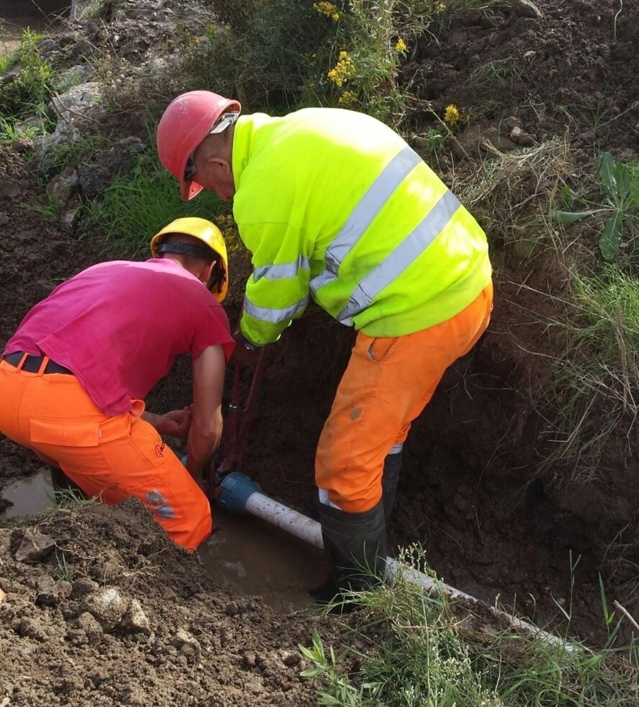 Si rompe un tubo di Abbanoa: Villanova e Putifigari senz’acqua