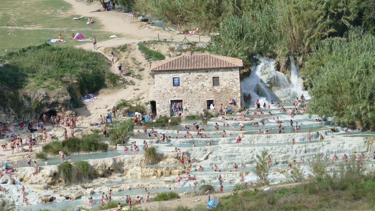 Le Cascatelle del Gorello prese d'assalto dai turisti