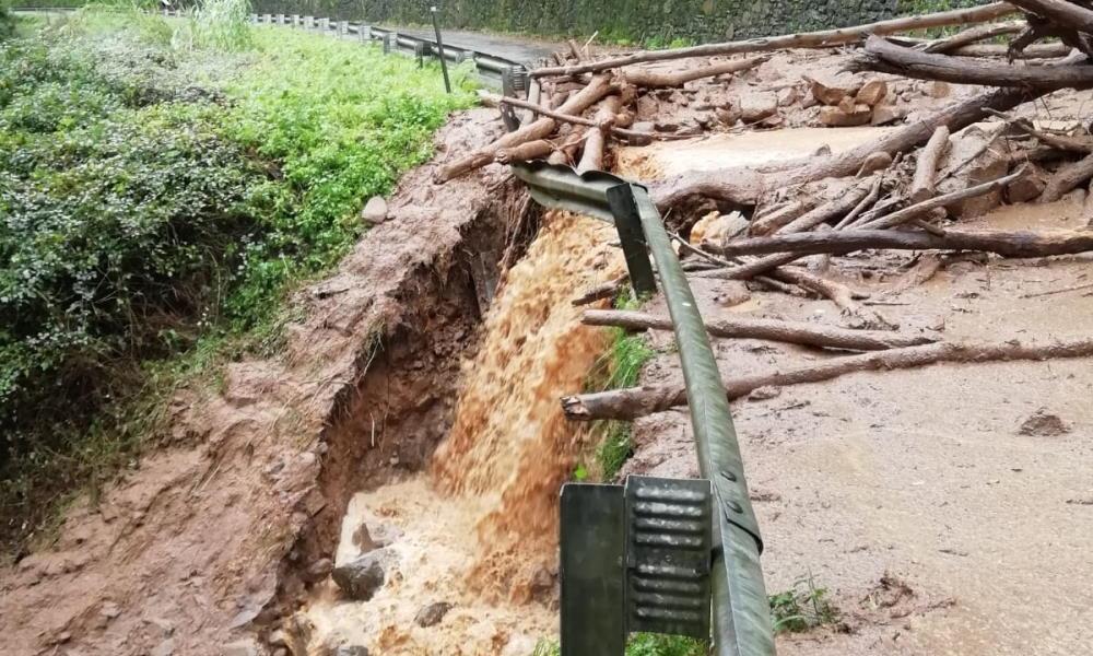 La frana sulla SP 34 della Val di Forfora nei pressi dell'ex Frantoio vicino a Ponte di Sorana