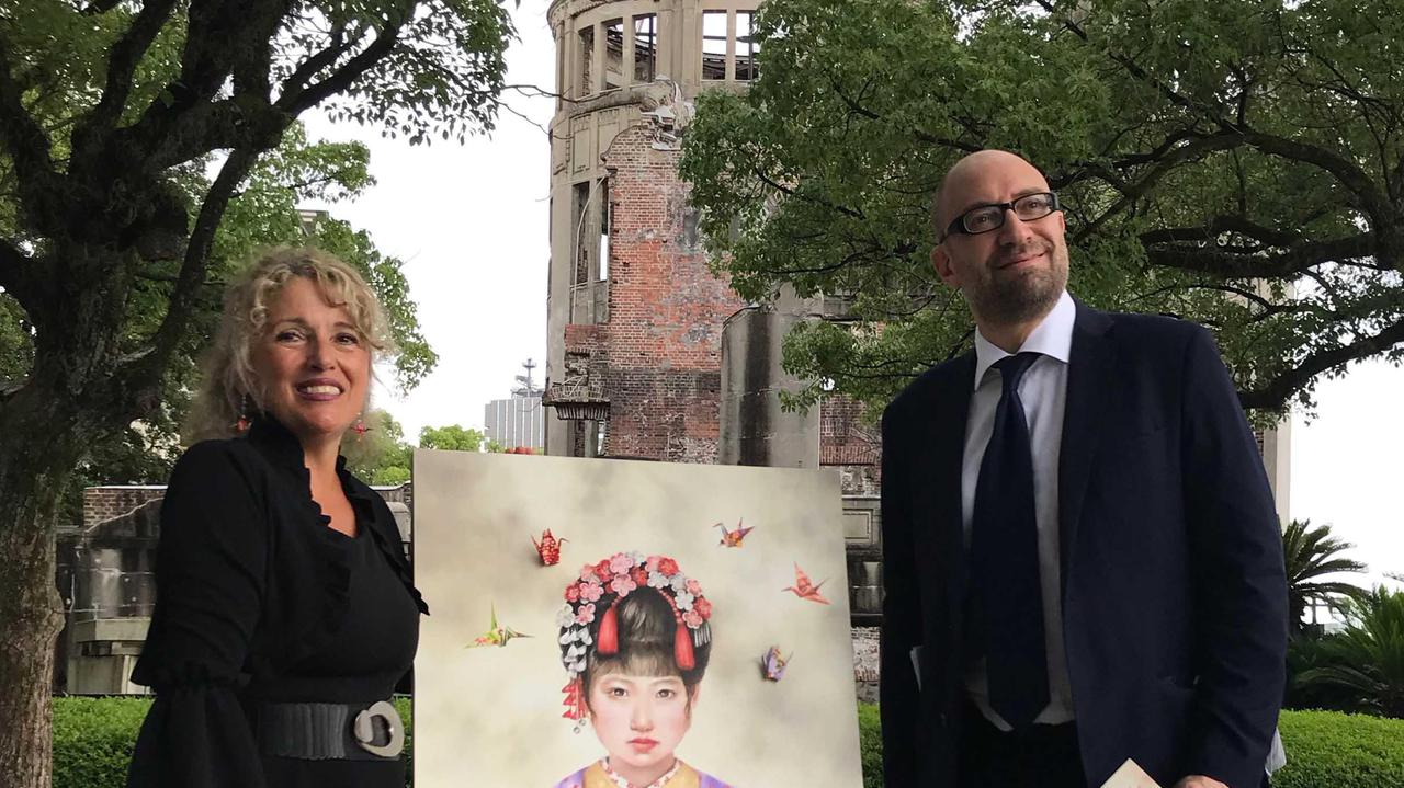 L'artista Rossella Baldecchi durante la sua permanenza in Giappone
