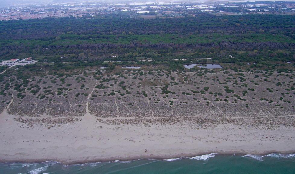 La spiaggia che ha fatto innamorare poeti, registi e scrittori