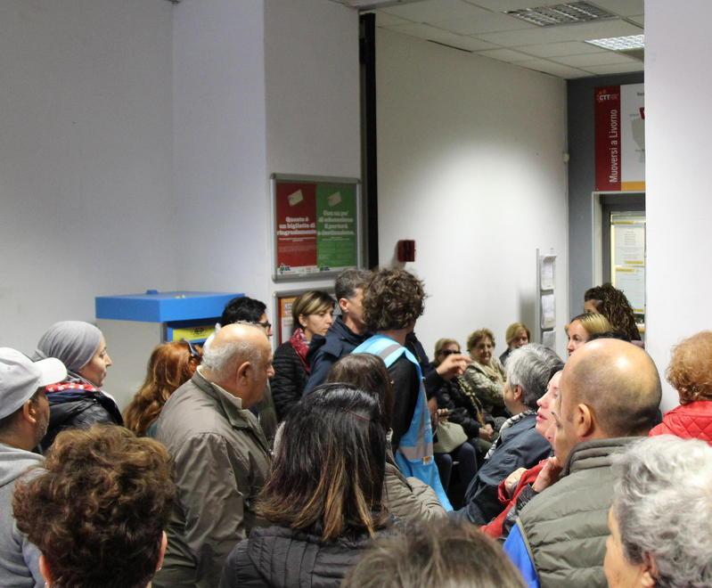 Grazie a Itinera Ctt apre tre sportelli e la fila diminuisce (ma non troppo) 