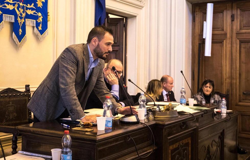 Raddoppio ferroviario il consiglio non decide 