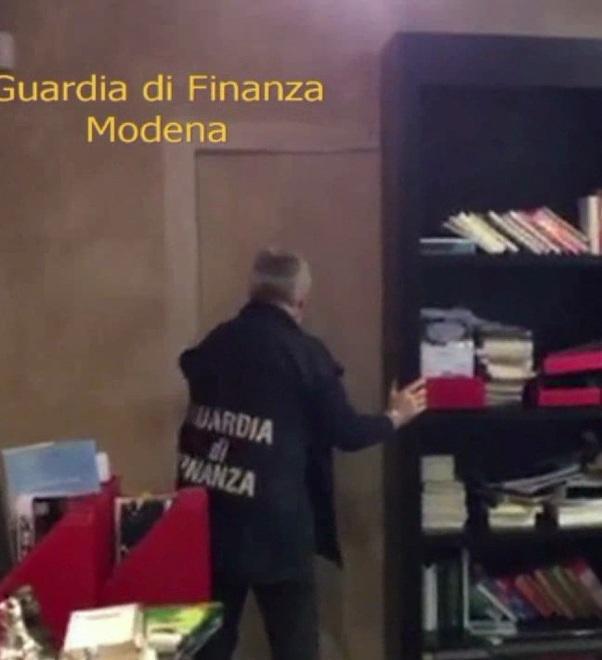 Confiscati 14 milioni al maxi evasore 