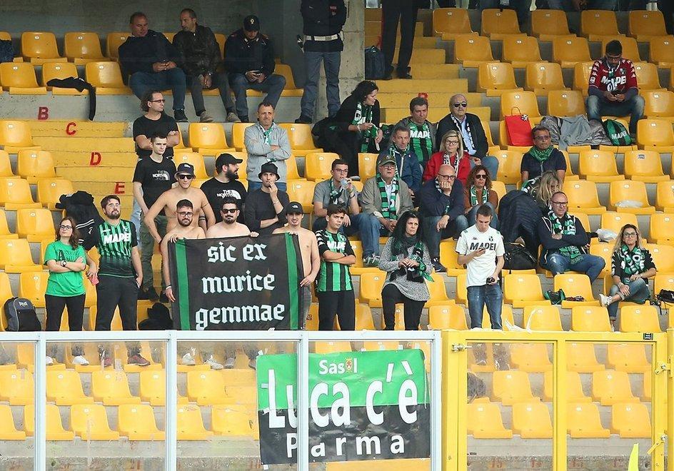 Venti tifosi al “Via del Mare”