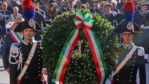 4 novembre, lo strappo di Paron Parla Lodi e lei lascia la piazza