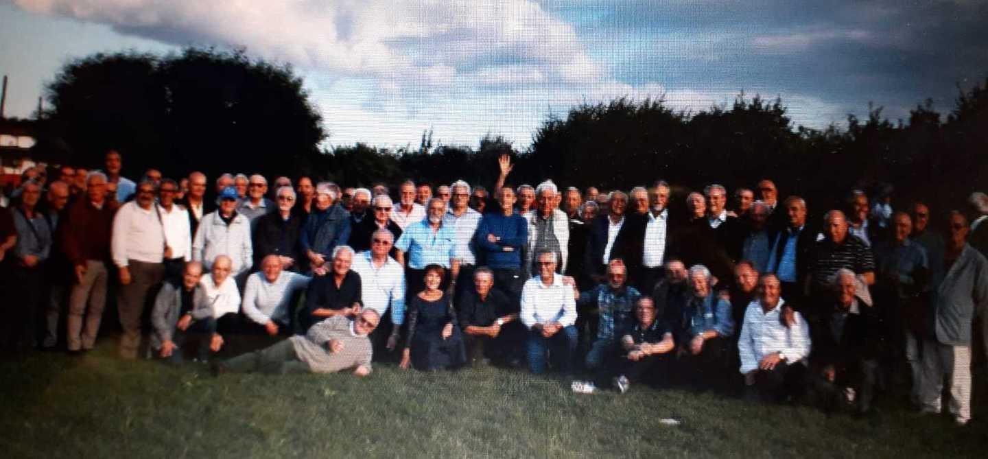 La carica dei 101 ex lavoratori dello stabilimento petrolchimico 