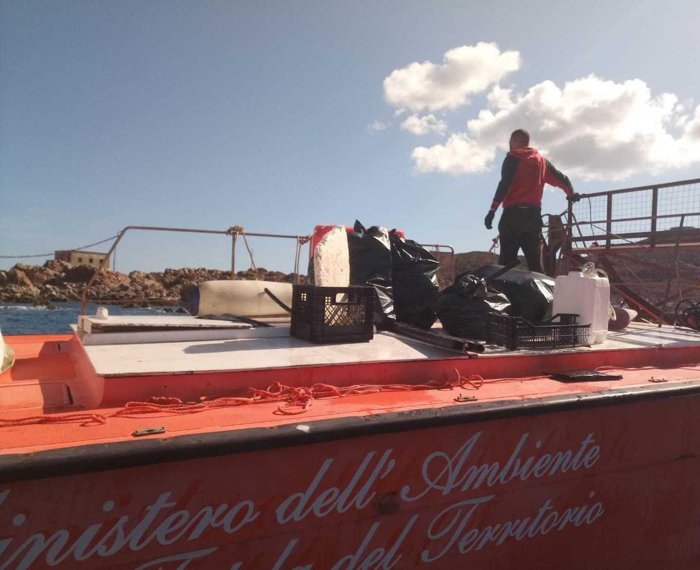 Nelle coste dell’Asinara arriva lo “spazzamare” 