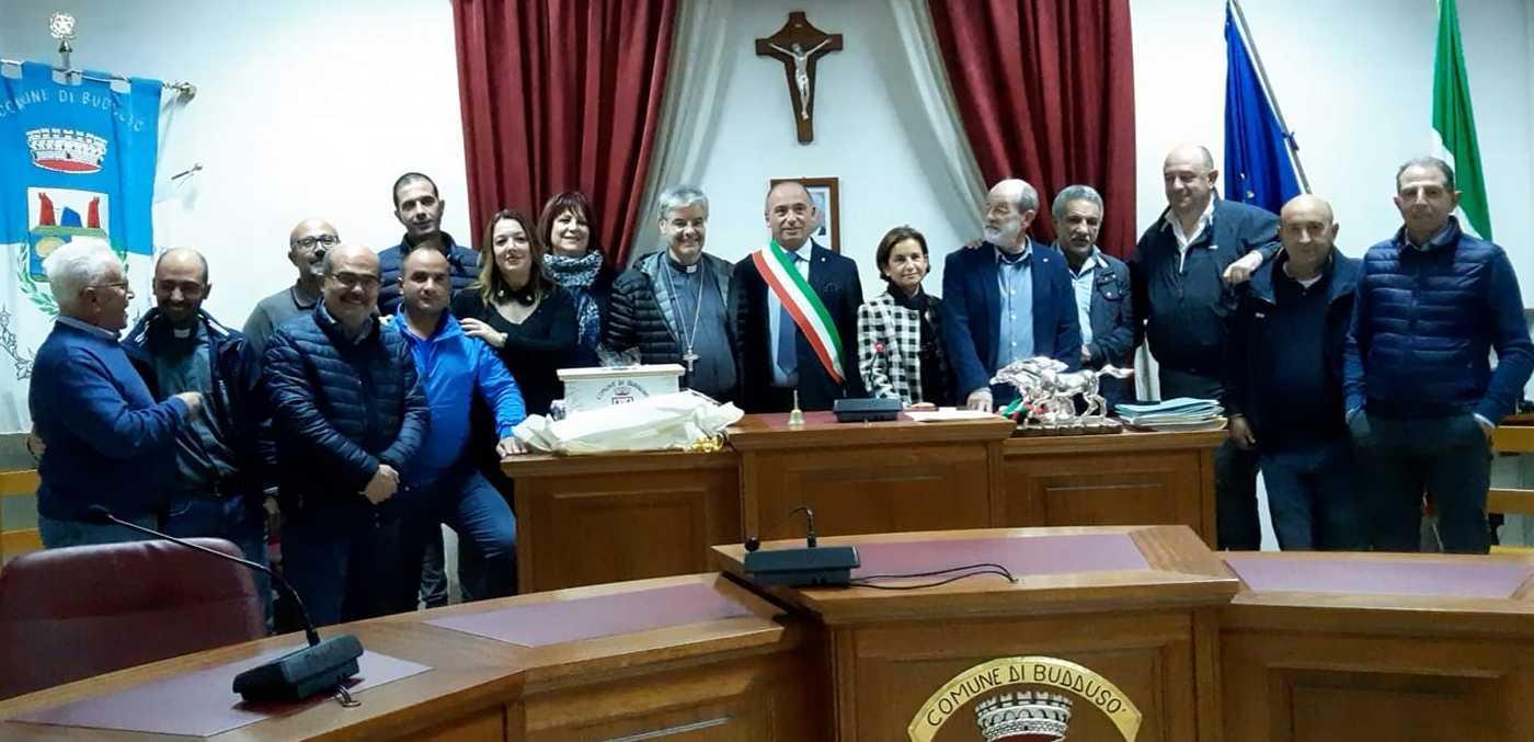 Il vescovo in tour passa a Buddusò 