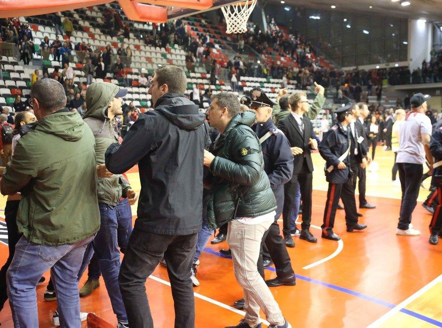 Ultras reggiani e bolognesi a rischio Daspo 