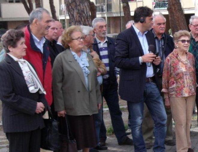 La carica dei trecento che non si arrendono 