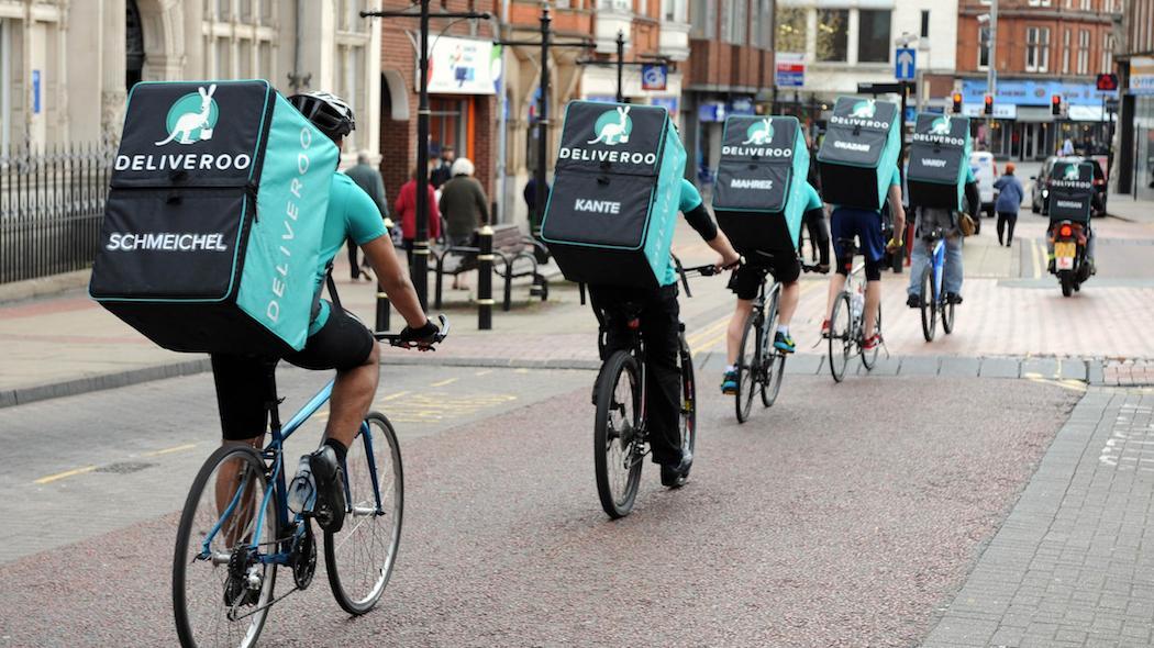 Deliveroo sbarca a Piombino e a Campi Bisenzio: il gruppo cerca 10 drivers per ciascuna zona 