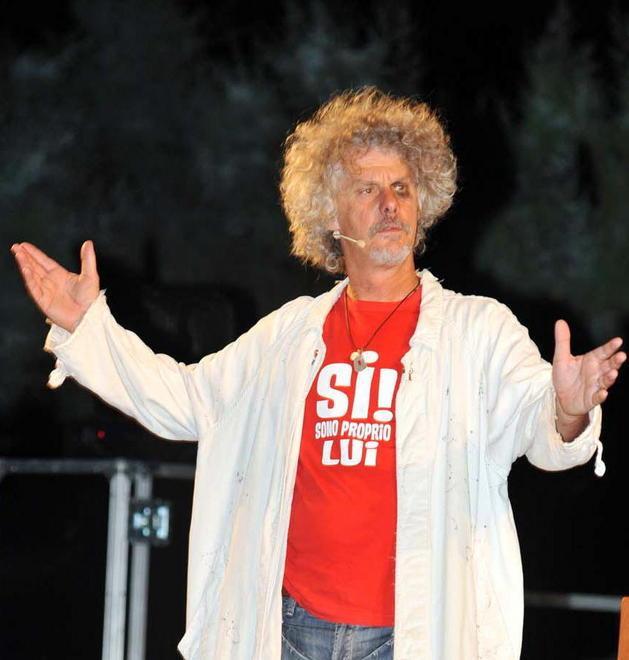 In scena Paolo Migone con l’umorismo garbato