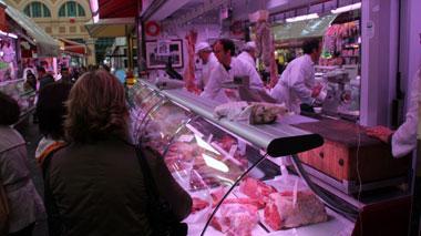 Mercato centrale al buio, la rabbia dei commercianti