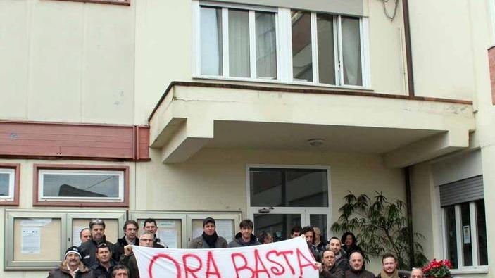Da azienda leader nel mondo fino allo stop della produzione